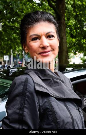 Sahra Wagenknecht BSW - Wahlkampfveranstaltung Bündnis Sahra Wagenknecht mit Sahra Wagenknecht auf dem Willy-Brandt-Platz in Magdeburg Sachsen-Anhalt *** Sahra Wagenknecht BSW campagne électorale Alliance Sahra Wagenknecht with Sahra Wagenknecht at Willy Brandt Platz in Magdeburg Saxe-Anhalt Banque D'Images