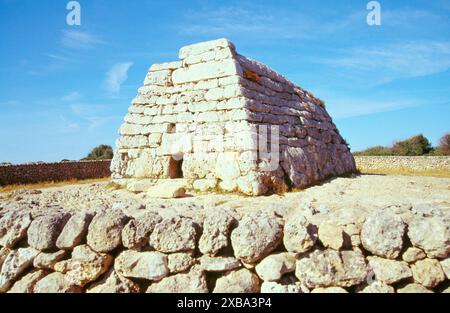 Naveta des Tudons. Menorca, Minorque, Espagne. Banque D'Images