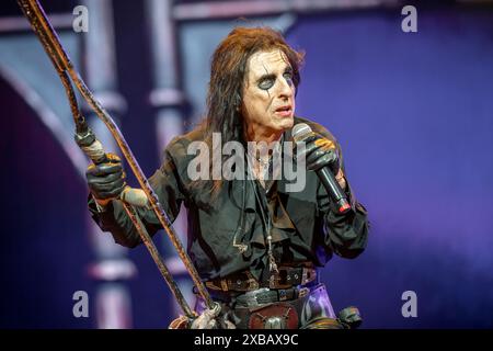 Solvesborg, Suède. 08 juin 2024. La chanteuse américaine Alice Cooper donne un concert en direct lors du festival de musique suédois Sweden Rock Festival 2024 à Solvesborg. (Crédit photo : Gonzales photo - Terje Dokken). Banque D'Images