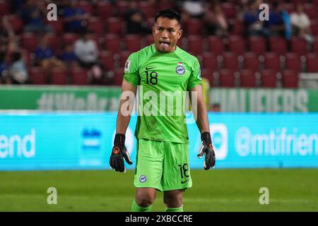 Bangkok, Thaïlande. 11 juin 2024. Hassan Sunny de Singapour vu en action lors du match du groupe C des qualifications pour la Coupe du monde de la FIFA 2026 entre la Thaïlande et Singapour au stade national Rajamangala. Score final ; Thaïlande 3 : 1 Singapour. Crédit : SOPA images Limited/Alamy Live News Banque D'Images