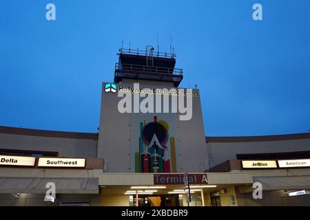 L'aéroport Hollywood Burbank, mardi 4 juin 2024, à Burbank, Etalonnage Banque D'Images