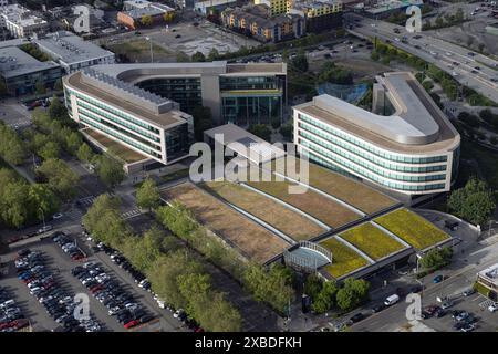 Vue aérienne du siège de la Fondation Bill & Melinda Gates à Seattle le mardi 4 juin 2024. Banque D'Images