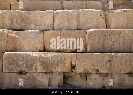 Vue rapprochée des piles de blocs de pierre anciens Banque D'Images
