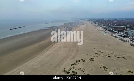 Drone photo plage de Dunkerque France europe Banque D'Images