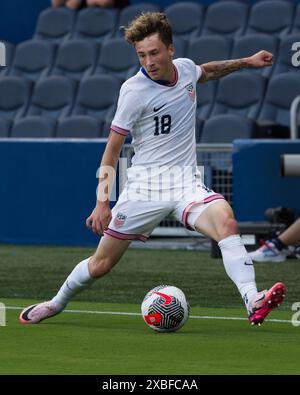 Kansas City, Kansas, États-Unis. 11 juin 2024. L'équipe des États-Unis et l'équipe du Japon se réunissent pour le dernier match de l'équipe des États-Unis avant les Jeux olympiques de 2024. Sur la photo, l'attaquant Griffin Yow #18 de l'équipe des États-Unis lors de la première moitié du match au Children's Mercy Park à Kansas City, KS, le 11 juin 2024. (Crédit image : © Serena S.Y. Hsu/ZUMA Press Wire) USAGE ÉDITORIAL SEULEMENT! Non destiné à UN USAGE commercial ! Banque D'Images