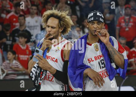 Lisbonne, 10/06/2024 - Sport Lisboa e Benfica a été couronné 2023/24 champions nationaux de basket-ball cet après-midi après avoir battu Futebol Clube do Porto à la Pavilhão da Luz de Lisbonne Banque D'Images