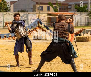 Festivité médiévale capitulaciones à santa fe, Grenade combat performance de bataille Banque D'Images