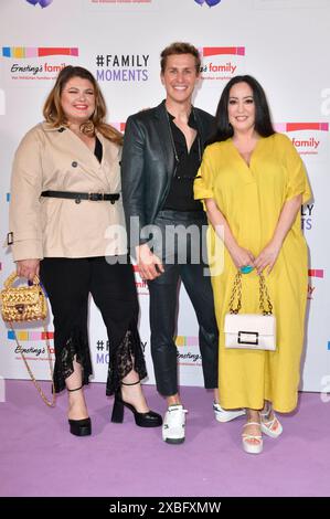 Alina Wichmann, Lukas Sauer und Miyabi Kawai BEI der Ernsting s Family Fashion Show 2024 im Hotel Atlantic. Hambourg, 11.06.2024 *** Alina Wichmann, Lukas Sauer et Miyabi Kawai au Ernsting s Family Fashion Show 2024 à l'Hôtel Atlantic Hamburg, 11 06 2024 Foto:Xn.xKubelkax/xFuturexImagex enrstings 4742 20240612 Banque D'Images