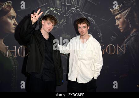 Heiko Lochmann und Roman Lochmann beim Special screening der 2. Staffel der Sky maintenant Serie House of the Dragon im CineStar Berlin-Tegel. Berlin, 11.06.2024 *** Heiko Lochmann et Roman Lochmann lors de la projection spéciale de la saison 2 de la série Sky Now House of the Dragon au CineStar Berlin Tegel Berlin, 11 06 2024 Foto:XF.xKernx/xFuturexImagex House 4626 20240612 Banque D'Images