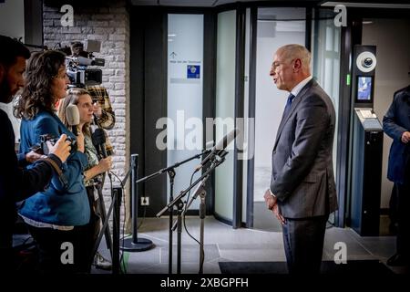 La Haye, pays-Bas. 12 juin 2024. LA HAYE - Président du Sénat Jan Anthonie Bruijn après la conversation. Le formateur Richard van Zwol reçoit le président du Sénat Jan Anthonie Bruijn dans la zone de formation de la Chambre des représentants. ANP ROBIN UTRECHT netherlands Out - belgique Out Credit : ANP/Alamy Live News Banque D'Images