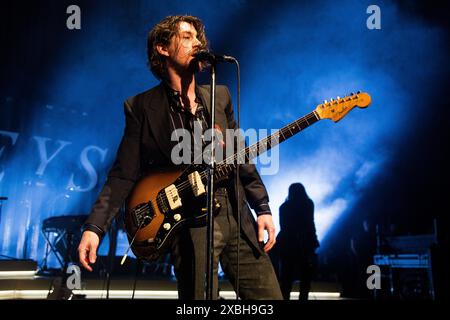 Londres, Royaume-Uni - 7 juin 2018 : Arctic Monkeys | Alex Turner en concert au Royal Albert Hall. Tous les bénéfices vont à War Child UK . Banque D'Images