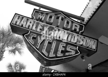 Harley Davidson Motorcycle signe sur un magasin à Myrtle Beach, SC, États-Unis. Banque D'Images