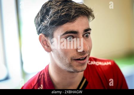 Le belge Thibeau Stockbroekx photographié lors d'une conférence de presse pour présenter la sélection de l'équipe nationale belge Red Lions pour les prochains matchs de la FIH Pro League masculine 2024 et pour les Jeux Olympiques de Paris 2024, mercredi 12 juin 2024, à Anvers. BELGA PHOTO DIRK WAEM Banque D'Images