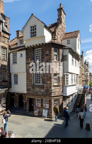 John Knox House sur le Royal Mile d'Édimbourg est l'une des plus anciennes ayant été principalement construite au milieu du XVIe siècle Banque D'Images