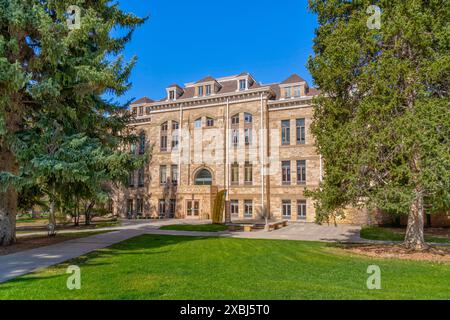 LARAMIE, WY, États-Unis - 13 MAI 2024 : Old main à l'Université du Wyoming. Banque D'Images