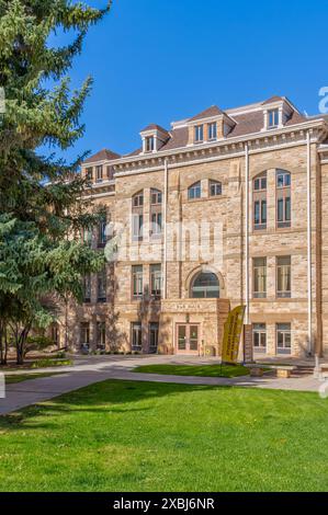 LARAMIE, WY, États-Unis - 13 MAI 2024 : Old main à l'Université du Wyoming. Banque D'Images