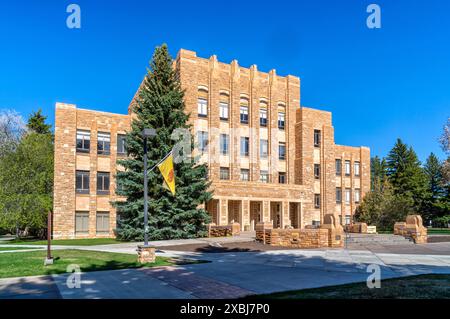 LARAMIE, WY, États-Unis - 13 MAI 2024 : Arts and Sciences Building à l'Université du Wyoming. Banque D'Images