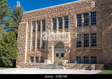 LARAMIE, WY, États-Unis - 13 MAI 2024 : Petroleum Aeronautics Hall à l'Université du Wyoming. Banque D'Images