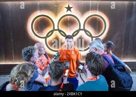 Rome, Italie. 12 juin 2024. ROME, ITALIE - 12 JUIN : Vincent Kortbeek, responsable technique de l'Atletiekunie, à un moment de presse pendant la sixième journée des Championnats d'Europe d'athlétisme - Rome 2024 au Stadio Olimpico le 12 juin 2024 à Rome, Italie. (Photo de Joris Verwijst/Agence BSR) crédit : Agence BSR/Alamy Live News Banque D'Images