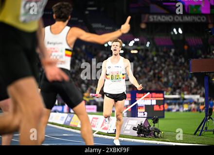 Rome, Italie. 12 juin 2024. Le belge Alexander Doom célèbre alors qu'il franchit la ligne d'arrivée aux Championnats d'Europe d'athlétisme à Rome, en Italie, le mercredi 12 juin 2024. Les Championnats d'Europe d'athlétisme se déroulent du 7 au 12 juin. BELGA PHOTO JASPER JACOBS crédit : Belga News Agency/Alamy Live News Banque D'Images