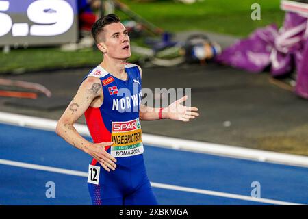 Rome, Italie. 12 juin 2024. ROME, ITALIE - 12 JUIN : Jakob Ingebrigtsen, de Norvège, vainqueur de la première place (médaille d'or) après avoir participé à la finale du 1500 m masculin lors de la sixième journée des Championnats d'Europe d'athlétisme - Rome 2024 au Stadio Olimpico le 12 juin 2024 à Rome, Italie. (Photo de Joris Verwijst/Agence BSR) crédit : Agence BSR/Alamy Live News Banque D'Images