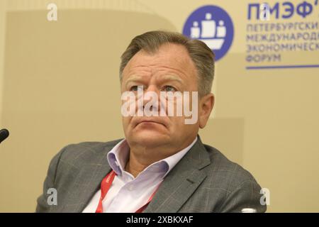 Saint-Pétersbourg, Russie. 08 juin 2024. Igor Butman, musicien, compositeur, assiste à une session sur le pont culturel vers la Russie : l’expérience des projets créatifs dans le cadre du Forum économique international de Petersburg 2024 (SPIEF 2024). (Photo de Maksim Konstantinov/SOPA images/SIPA USA) crédit : SIPA USA/Alamy Live News Banque D'Images