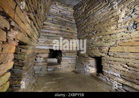 Cuween Hill Chambered Cairn, tombeau néolithique, Orcades, Écosse Banque D'Images