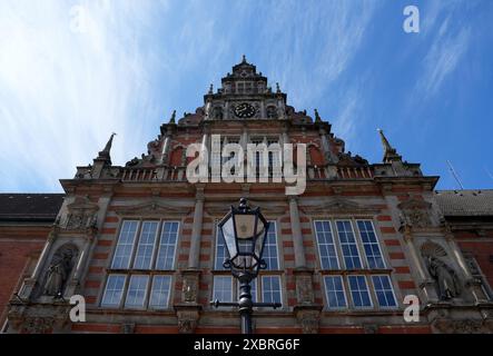 05 juin 2024, Hambourg : vue sur la mairie de Harburg dans le quartier de Harburg. Photo : Marcus Brandt/dpa Banque D'Images