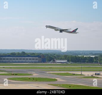 Emirates Airway, port aérien de gatwick décollant Banque D'Images