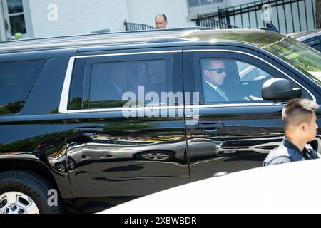 Washington, États-Unis. 13 juin 2024. L’ancien président Donald Trump part après une réunion avec la House Republican Conference, au Capitol Hill Club, à Washington, DC, le jeudi 13 juin, 2024. (Graeme Sloan/Sipa USA) crédit : Sipa USA/Alamy Live News Banque D'Images