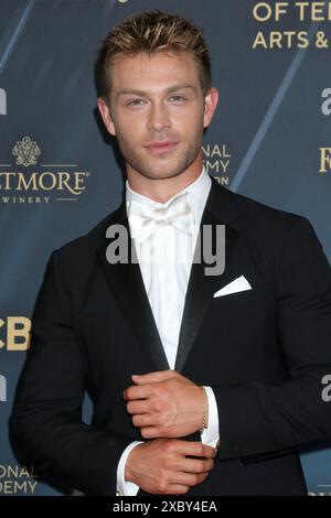 7 juin 2024, Los Angeles, CA, USA : LOS ANGELES - 7 juin : Evan Hofer arrive à la 51e ÉDITION des Daytime Emmy Awards - Arivals à l'hôtel Bonaventure le 7 juin 2024 à Los Angeles, CA. (Crédit image : © Kay Blake/ZUMA Press Wire) USAGE ÉDITORIAL SEULEMENT! Non destiné à UN USAGE commercial ! Banque D'Images