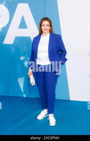 Produzentenfest 2024 - Fest der Produktionsallianz Rebecca Immanuel auf dem Roten Teppich beim Fest der Produktionsallianz im Tipi am Kanzleramt AM 13.06.2024 à Berlin. *** Produzentenfest 2024 Festival de l'Alliance de production Rebecca Immanuel sur le tapis rouge au Festival de l'Alliance de production au Tipi am Kanzleramt le 13 06 2024 à Berlin Copyright : xEventpressxKochanx Banque D'Images