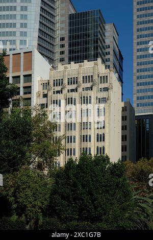 History House, anciennement AMA House, Sydney au 135 Macquarie St vu des jardins botaniques royaux, Sydney Banque D'Images