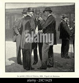 Histoire française, Groupe d'hommes portant des chapeaux melon parlant, affaire Dreyfus affaire. Le procès de Rennes (Ille-et-Vilaine). Le préfet d'Ille-et-Vilaine, MM. Viguie et Hennion. 1899 Banque D'Images