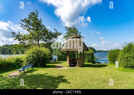 Pavillon der Kaiserin Pavillon der Kaiserin auf der Prinzeninsel im Großen Plöner See BEI Plön, Schleswig-Holstein, Deutschland Pavillon of the Empres Banque D'Images