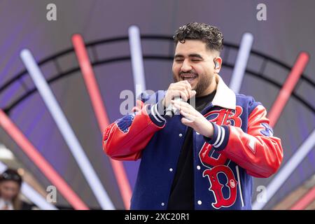 2024 06-12 Avro TROS Muziekfeest GOES, PAYS-BAS - 12 JUIN : Ammar Bozoglu participe à Avros TROS Muziekfeest le 12 juin 2024 à Goes, pays-Bas. Photo de Marcel Koch/BSR Agency 67782036.jpg Goes Grote Markt Netherlands contenu non disponible pour la redistribution aux pays-Bas directement ou indirectement par des tiers. Copyright : xBSRxAgencyx Banque D'Images