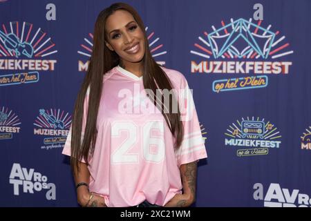 2024 06-12 Avro TROS Muziekfeest GOES, PAYS-BAS - 12 JUIN : Glennis Grace participe à Avros TROS Muziekfeest le 12 juin 2024 à Goes, pays-Bas. Photo de Marcel Koch/BSR Agency 67784162.jpg Goes Grote Markt Netherlands contenu non disponible pour la redistribution aux pays-Bas directement ou indirectement par des tiers. Copyright : xBSRxAgencyx Banque D'Images