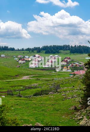 Kasimlar plateau Houses, Kizilcahamam, Ankara, Turquie Banque D'Images