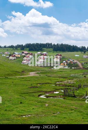 Kasimlar plateau Houses, Kizilcahamam, Ankara, Turquie Banque D'Images