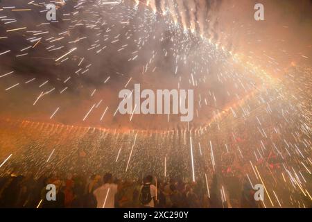 Course de feu, -Correfoc-, festival des démons et du feu. Fêtes de Sant Joan. Palma. Majorque. Îles Baléares. Espagne. Banque D'Images