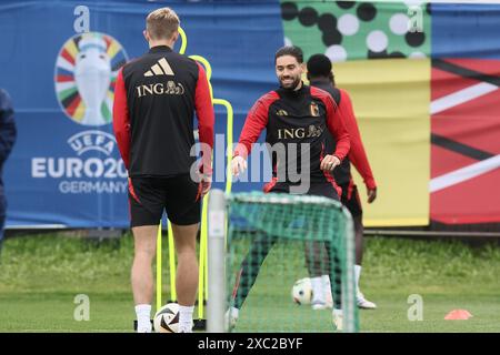 Freiberg, Allemagne. 14 juin 2024. Le belge Yannick Carrasco photographié lors d'une séance d'entraînement de l'équipe nationale belge de football Red Devils, vendredi 14 juin 2024 dans leur camp de base à Freiberg am Neckar, Allemagne, en préparation des Championnats d'Europe de football UEFA Euro 2024. Les Red Devils jouent dans le groupe F aux Championnats d'Europe Euro 2024 en Allemagne. BELGA PHOTO BRUNO FAHY crédit : Belga News Agency/Alamy Live News Banque D'Images