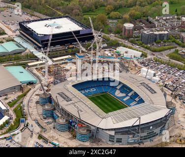 Photo aérienne du stade Manchester City Etihad et de l'arène Coop Live de 1500 mètres Banque D'Images