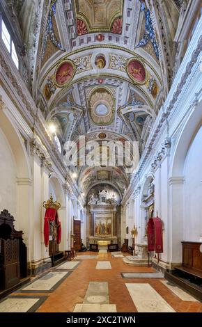 Plan intérieur de Basilica of San Frediano, Basilica di San Frediano, Lucca, Toscane, Italie Banque D'Images