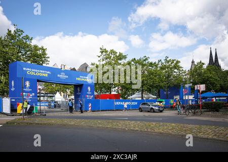 Fan zone sur Heumarkt, zone d'observation publique, Championnat d'Europe de football de l'UEFA 2024, Cologne, Allemagne. Fan zone auf dem Heumarkt, vue publique Berei Banque D'Images