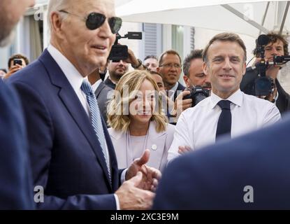 Savelletri Di Fasano, Italie. 14 juin 2024. Le chancelier allemand Olaf Scholz reçoit les félicitations pour son 66e anniversaire de Charles Michel, du président Joe Biden, du premier ministre Giorgia Meloni et du président Emmanuel Macron lors du sommet du G7 en Italie le 14 juin 2024. Photo de (EV) /ABACAPRESS. COM Credit : Abaca Press/Alamy Live News Banque D'Images