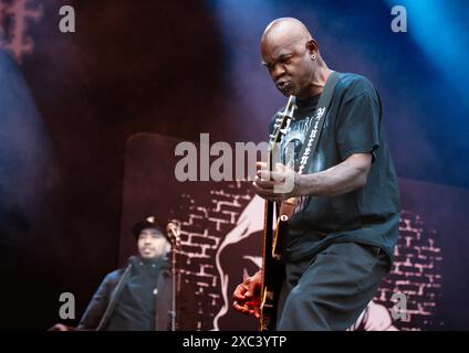 Musique de divertissement, Body Count ft. Ice-T 11.06.2024, xdanx, musique de divertissement, Body Count ft. Ice-T, v.l. Vincent Price, bassiste von Body Count ft. Ice-T während ihrer Europa Tour 2024 live in der Berliner Zitadelle Spandau Berlin Zitadelle Spandau Berlin Deutschland DE *** Entertainment Music, Body Count ft Ice T 11 06 2024, xdanx, Entertainment Music,Body Count ft Ice T, v l Vincent Price, bassiste de Body Count ft Ice T lors de leur tournée européenne 2024 live à Berlin Zitadelle Spandau Berlin Zitadelle Spandau Berlin Allemagne Copyright : xDanielxLakomskix Banque D'Images