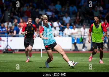 Belgique, 13.06.2024, Charles Marc de Ketelaere (Belgien, #17) Am Ball, GER, Belgique (bel), session de formation publique, Fussball Europameisterschaft, UEFA EURO 2024, 13.06.2024 Foto : Eibner-Pressefoto/Michael Memmler Banque D'Images