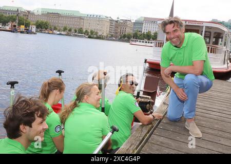 Michael Stich, Drachenbootrennen der Michael Stich Stiftung, Alsterpavillion Hamburg, 14.06.2024 *** Michael Stich, Dragon Boat Race of the Michael Stich Foundation, Alsterpavillion Hamburg, 14 06 2024 Copyright : xx Banque D'Images