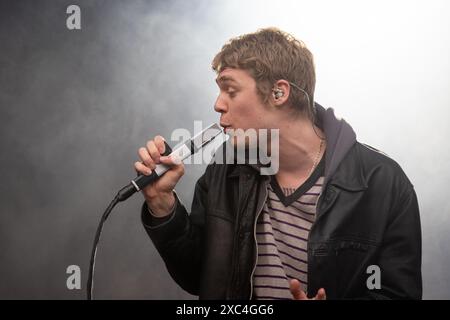 Trondheim, Norvège. 08 juin 2024. Le rappeur norvégien Cezinando donne un concert lors du festival de musique norvégien Neon Festival 2024 à Trondheim. Banque D'Images