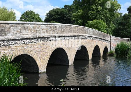 Five Arches, réserve naturelle Foots Cray Meadows, Sidcup, Kent. ROYAUME-UNI Banque D'Images